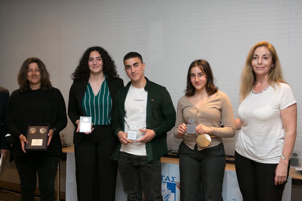 Η ΕΑΣ ΣΕΓΑΣ Κρήτης βράβευσε τους κορυφαίους αθλητές-τριες για τα έτη 2020-2021 (pics) runbeat.gr